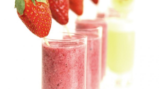 Jahodové Smoothie s mangem a ovesnými vločkami